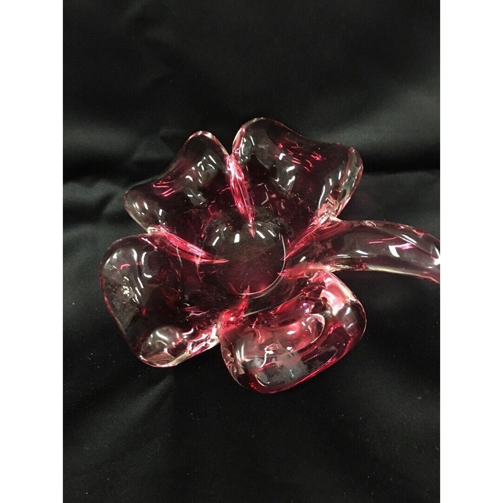 Pink Beautiful Glass Bowl Flower ashtray vanity Regency Heavy clover shamrock